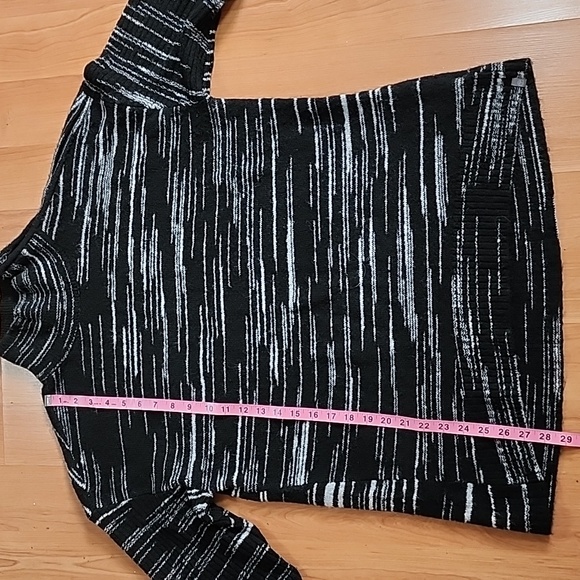 T By Talbots Wool Blend Mockneck  Sweater With Zip Detail - Picture 6 of 12